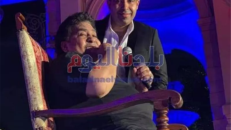 أحمد عدوية ونجله محمد يتألقان في حفل عيد الأضحى