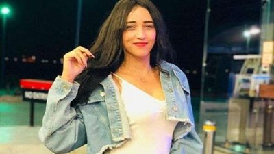 بتهمة خيانة الأمانة.. المحكمة تحدد أولى جلسات محاكمة منار سامي فتاة الـ 