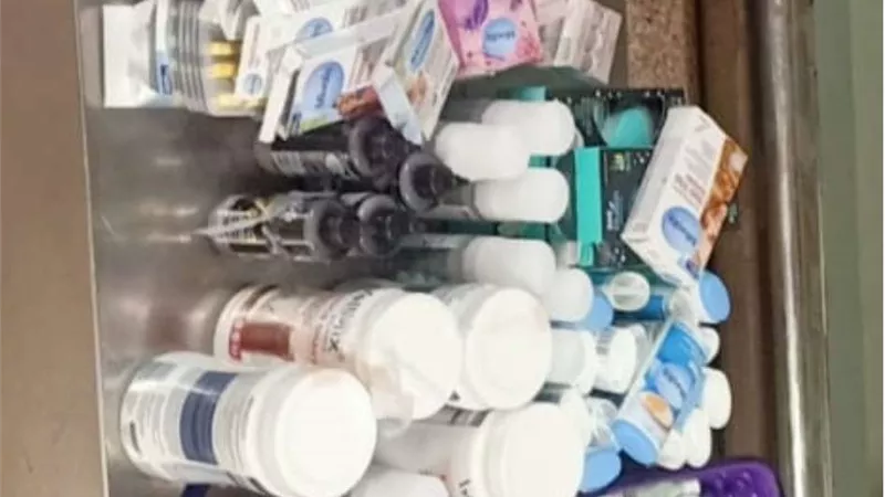 خلال 24ساعة.. ضبط 2918 عبوة مستحضرات تجميل مجهولة المصدر بالإسكندرية