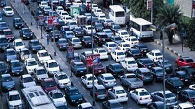 النشرة المرورية.. حالة من الكثافة والتكدس بشوارع القاهرة والجيزة