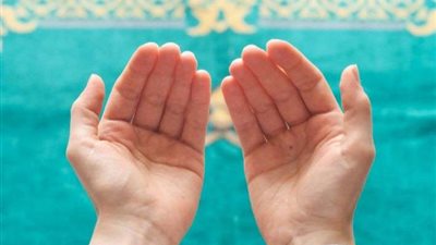 أفضل الأدعية المستحبة ليوم الجمعة.. خير يوم طلعت فيه الشمس