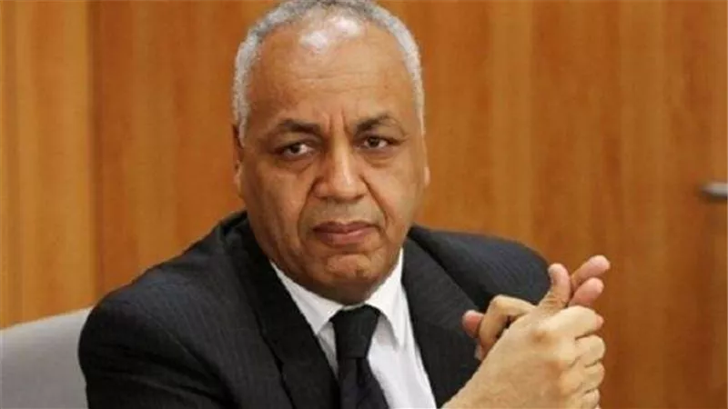 مصطفى بكري: الجماعة الإرهابية تتصارع على منصب المرشد