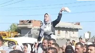 عروسة ترقص احتفالاً بعذريتها بعد طلاقها بالشرقية .. القصة كاملة