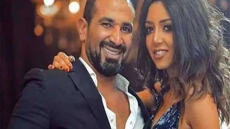 صور رومانسية تجمع بين أحمد سعد وخطيبته علياء بسيوني في الساحل الشمالي.. شاهد