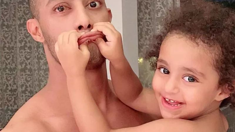بالفيديو.. محمد رمضان يحتفل بعيد ميلاد ابنته 