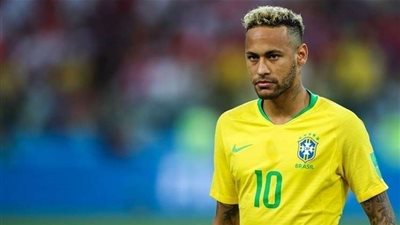 نيمار ينهار بعد خروجه مصابًا من مباراة البرازيل وصربيا في كأس العالم 2022  .. صور