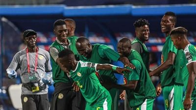 مواعيد مباريات اليوم الجمعة بكأس العالم والقنوات الناقلة