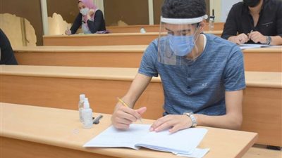 الحضور 3 أيام و50 طالبًا للكليات العملية.. تفاصيل جديدة بشأن الدراسة بالجامعات