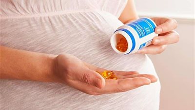 للنساء الحوامل.. هذا ما ينصح به الأطباء لتقوية عظام طفلك