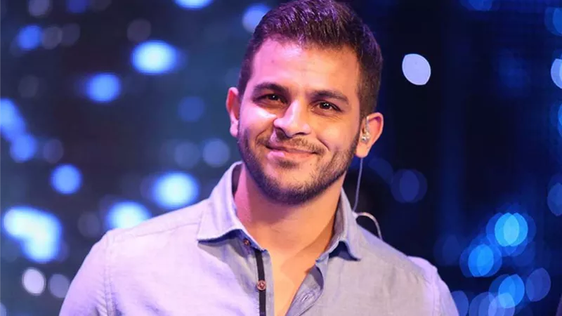 بعد انفصاله عن مي حلمي| محمد رشاد يوجه رسالة لجمهوره
