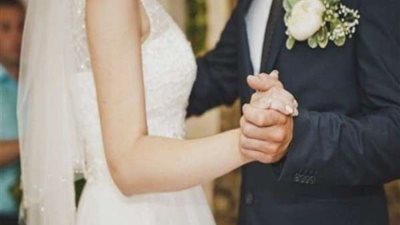 لهذا السبب.. الشرطة البريطانية تلقي القبض على عروسان ليلة زفافهما