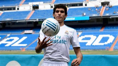 رسميًا.. ريال مدريد يعير مدافعه لغرناطة