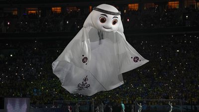 الصين تحذف لقطات الجمهور بدون كمامات في مدرجات كأس العالم