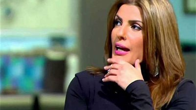 مفيش خلاف بيني وبين الراقصة دينا ومعرفهاش.. أبرز تصريحات فيدرا في 