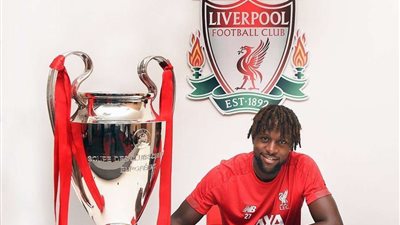 فيروس كورونا يضرب صفوف ليفربول مجددا