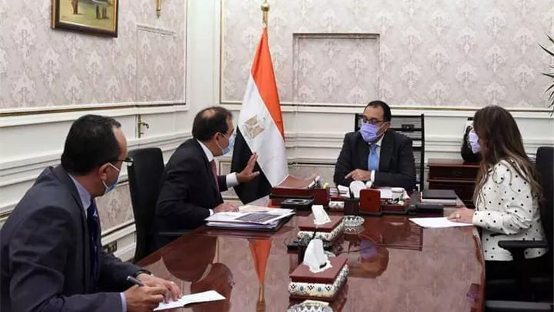 مدبولي يطمئن على أرصدة المخزون الاستراتيجي من المنتجات البترولية