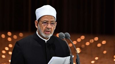شيخ الأزهر يهنئ الشيخ محمد بن زايد باليوم الوطني الواحد والخمسين للإمارات