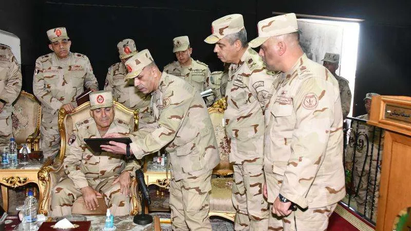 رئيس الأركان يشهد المرحلة الرئيسية لـ إعصار 65 بالجيش الثالث الميداني