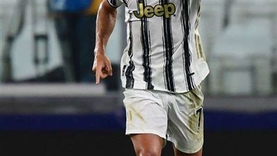 رونالدو يحسم  مصير رحيل ميسي عن برشلونة