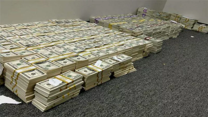 بسبب إجازة البنوك.. استقرار سعر الدولار في مصر اليوم الجمعة 2 ديسمبر 2022