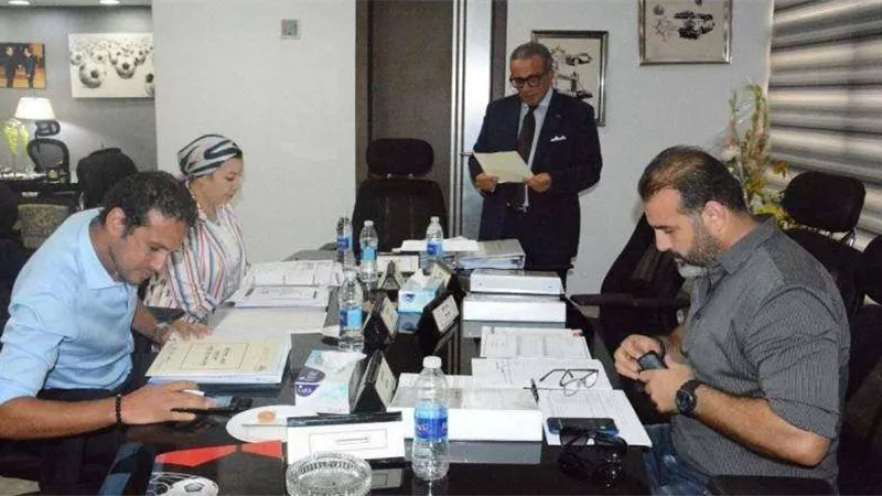 اتحاد الكرة يُعلن نتيجة المسحة لحكام مباراة القمة