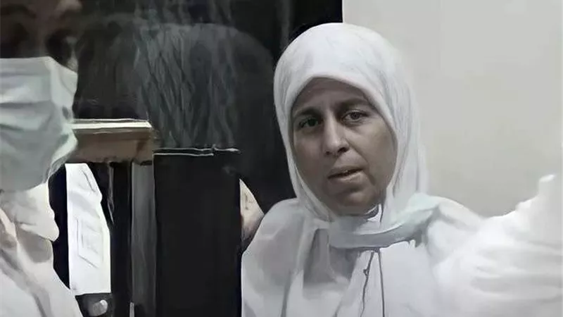 بعد قليل.. استكمال محاكمة «عائشة خيرت الشاطر» و30 متهم آخرين