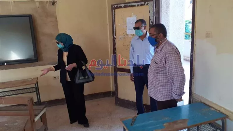 محافظ بني سويف يتابع سير أعمال امتحان الدور الثاني للثانوية العامة