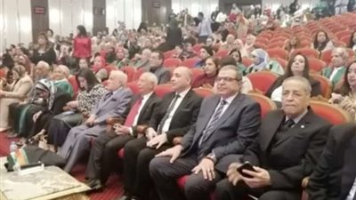 محمد سعفان يشهد حفل تخرج وتكريم أوائل طلاب معهد الحاسب الآلي بمصر الجديدة