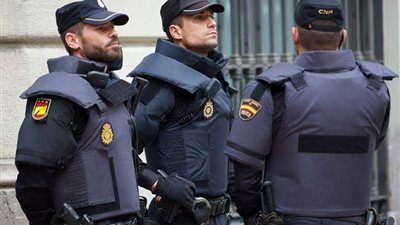 الشرطة الإسبانية تصادر 3 طرود دموية قبل وصولها إلى السفارة الأوكرانية