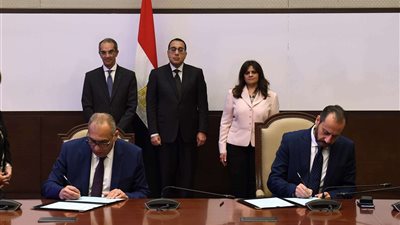 رئيس الوزراء يشهد توقيع بروتوكول تعاون حول تطوير عدد من الخدمات الرقمية