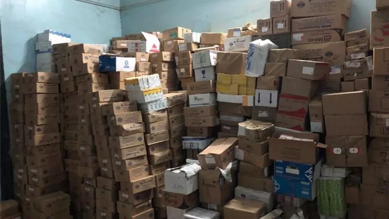 ضبط أدوية مهربة ومنتهية الصلاحية بعدد من الصيدليات والمخازن