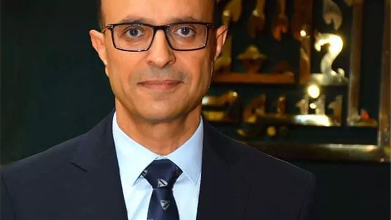 رئيس جامعة أسيوط ينفى إحالة 130 من اطباء وتمريض ومسئولي المستشفى الجامعي للتحقيق