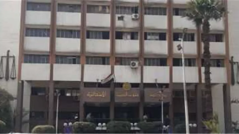بتهمة قتل زوجها ..  إحالة أوراق سيدة وعشيقها للمفتى