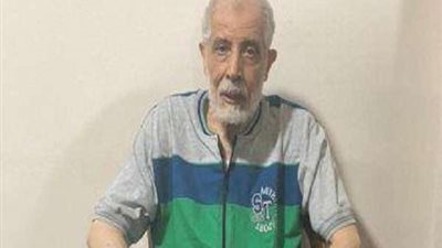 الداخلية تنشر أول صورة للقيادي الإخواني محمود عزت بعد القبض عليه