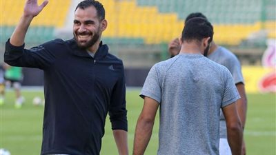 أحمد عيد عبد الملك يسخر من جمهور الأهلي بسبب فرجاني ساسي