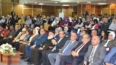 بحضور 