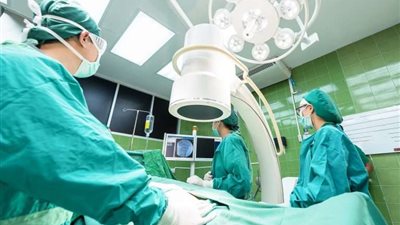 اعترافات طبيب يدير مركزًا للإجهاض بالجيزة: الأجنة نرميها للكلاب أو نحرقها