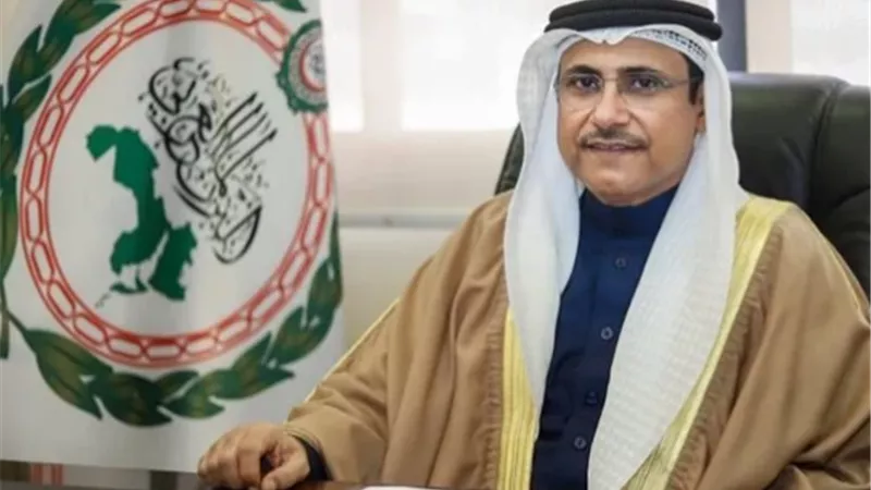 رئيس البرلمان العربي يتجه إلى مدينة الرياض لحضور القمة العربية الصينية