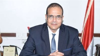 رئيس جامعة سوهاج: إنشاء شركة جامعة سوهاج للتنمية بهدف تسويق البحث العلمي