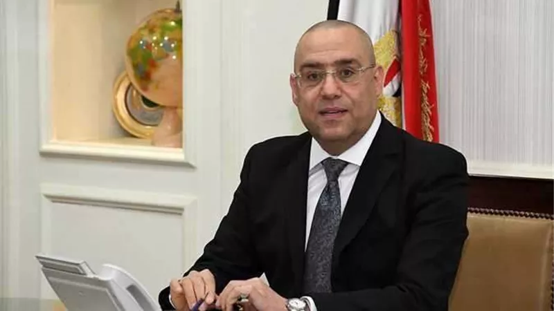 وزير الإسكان: جاري تنفيذ 19 محطة لتحلية مياه البحر بطاقة 550 ألف م3 يوميًا