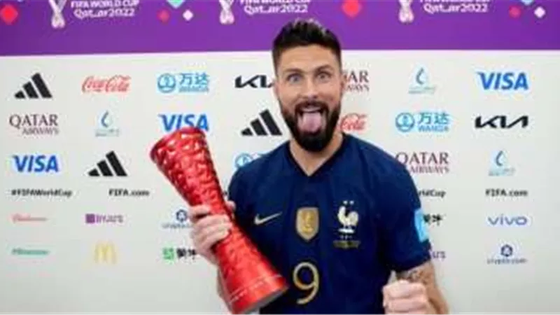 جيرو أفضل لاعب فى مباراة إنجلترا ضد فرنسا بكأس العالم