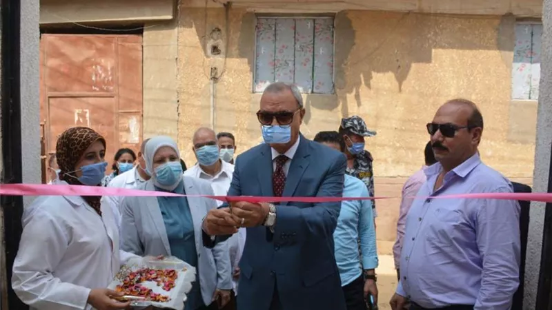 بمناسبة العيد القومي.. محافظ القليوبية يضع حجر أساس وتفقد 9 مشروعات