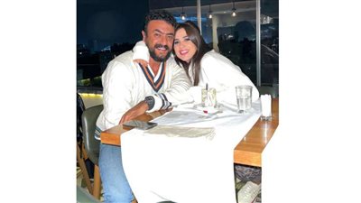 شاهد.. ياسمين عبد العزيز تحتفل بعيد ميلاد أحمد العوضي بطريقتها