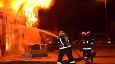 الحماية المدنية تسيطر على حريق بورشة 