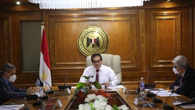 إتاحة التقدم لبرامج الطب والصيدلة والأسنان في جامعة الملك سلمان الدولية
