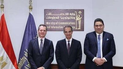 الاتصالات: إنشاء كابل بحرى يربط مصر واليونان عبر البحر الأبيض المتوسط