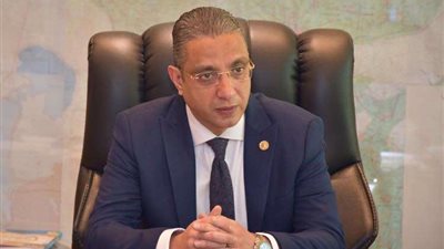 المشهد مؤلم.. محافظ الفيوم يكشف عن مشكلات الصرف الصحي (فيديو)