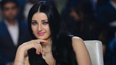 خاص| هيفاء و صافيناز.. محامي يطالب بضم 6 فنانين لقضية اغتصاب فيرمونت