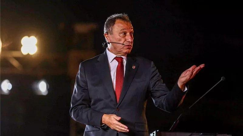 الخطيب يحضر نهائي كأس العالم 2022 بين المغرب والأرجنتين
