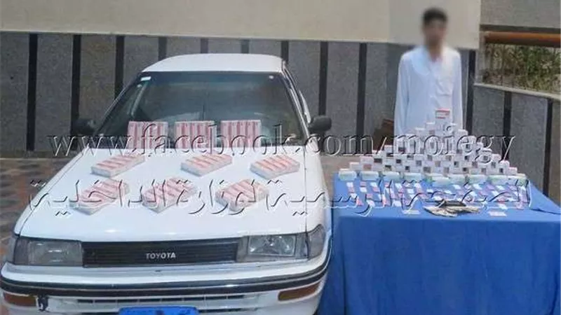 تقدر بمليون جنيه.. الداخلية تضبط 16 ألف قرص مخدر بمطروح